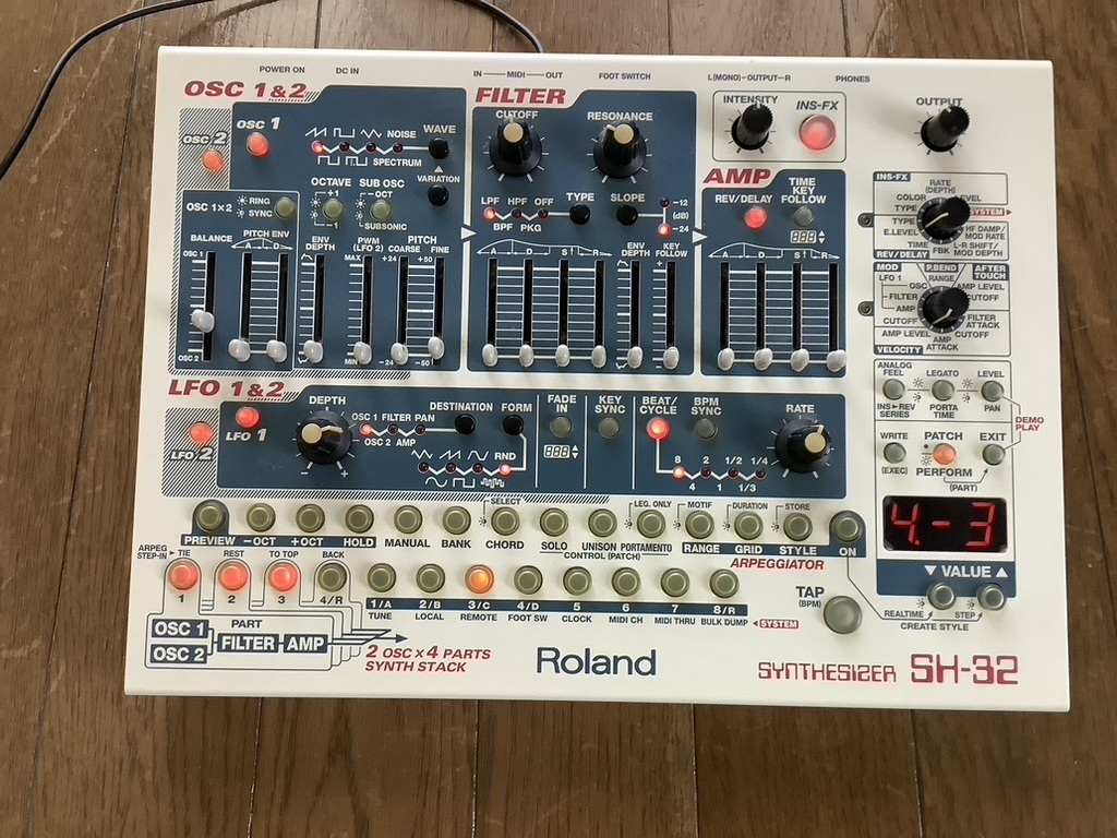 Yahoo!オークション - Roland SH-32