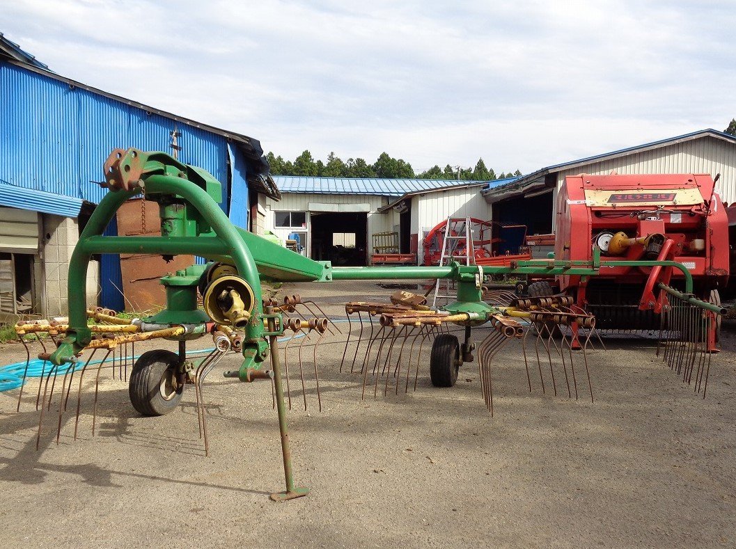 宮城 KUHN ジャイロレーキ GA402 N 2連 ジョイント付属 牧草 クーン 【配送】