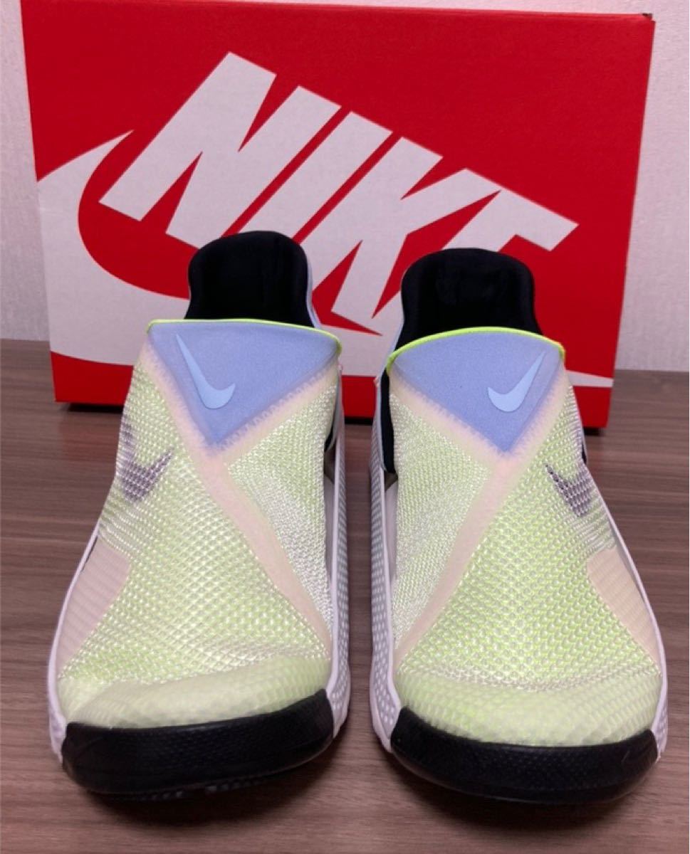 NIKE ナイキ スニーカー ウィメンズ ゴーフライイーズ 23.5cm 新品