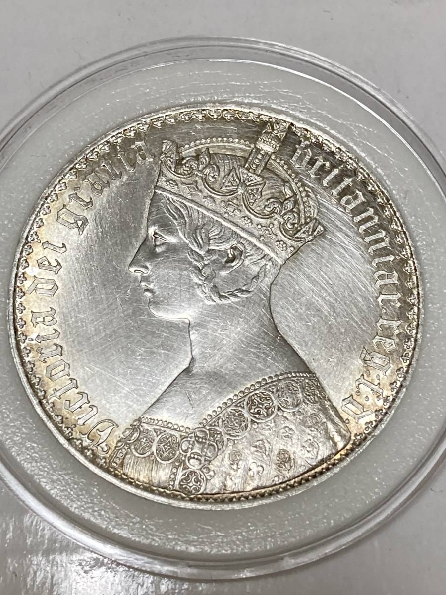 ヤフオク! - 1847年 イギリスヴィクトリアゴシッククラウン銀貨