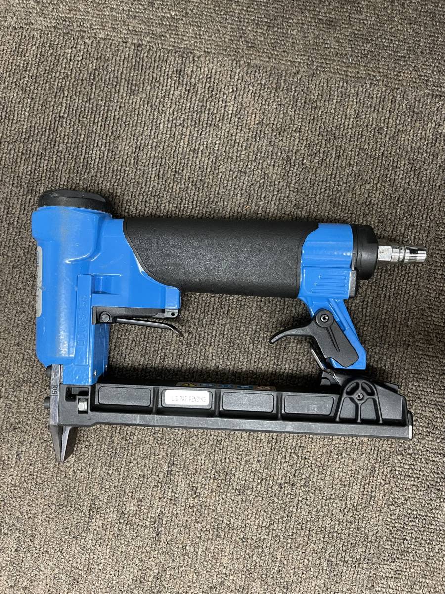 【SALE/10%OFF 並行輸入品 ホッチキス 室内装飾ステープラープッシャー 50-16 F1B FASCO ファスコ 工具 【階76】 エアツール エア工具 その他 【SALE/10%OFF 並行輸入品 ホッチキス 室内装飾ステープラープッシャー 50-16 F1B FASCO ファスコ 工具 【階76】 エアツール エア工具 その他
