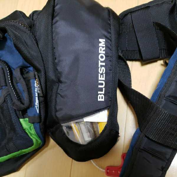 ブルーストーム 膨張式ライフジャケット フィッシングバッグ BSJ-7120