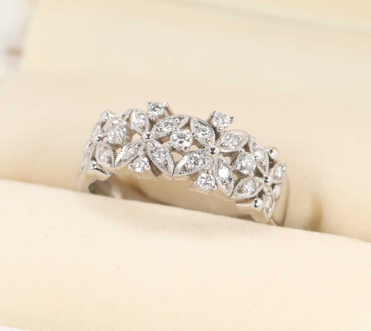 CBK10 煌めき最高 クイーンジュエリー ダイヤモンドプラチナデザインリング フラワーモチーフ 1.43ct Pt950 18号 9.62g  ジュエリー指輪900
