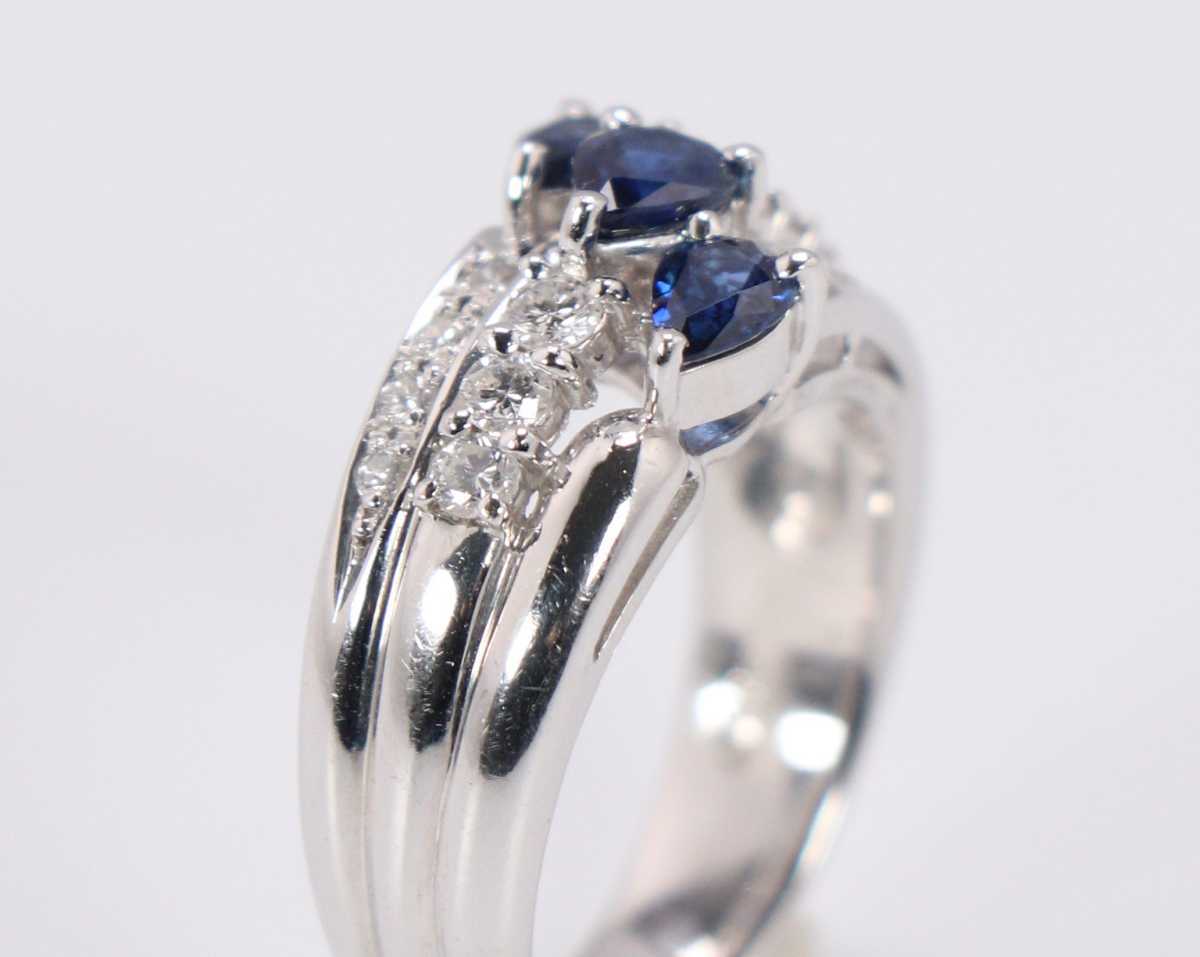 CAK68 サファイア 0.89ct ダイヤモンド 0.30ct プラチナリング Pt900 13号 ロイヤルブルー ペアシェイプ ドロップ 雫 指輪 ジュエリー