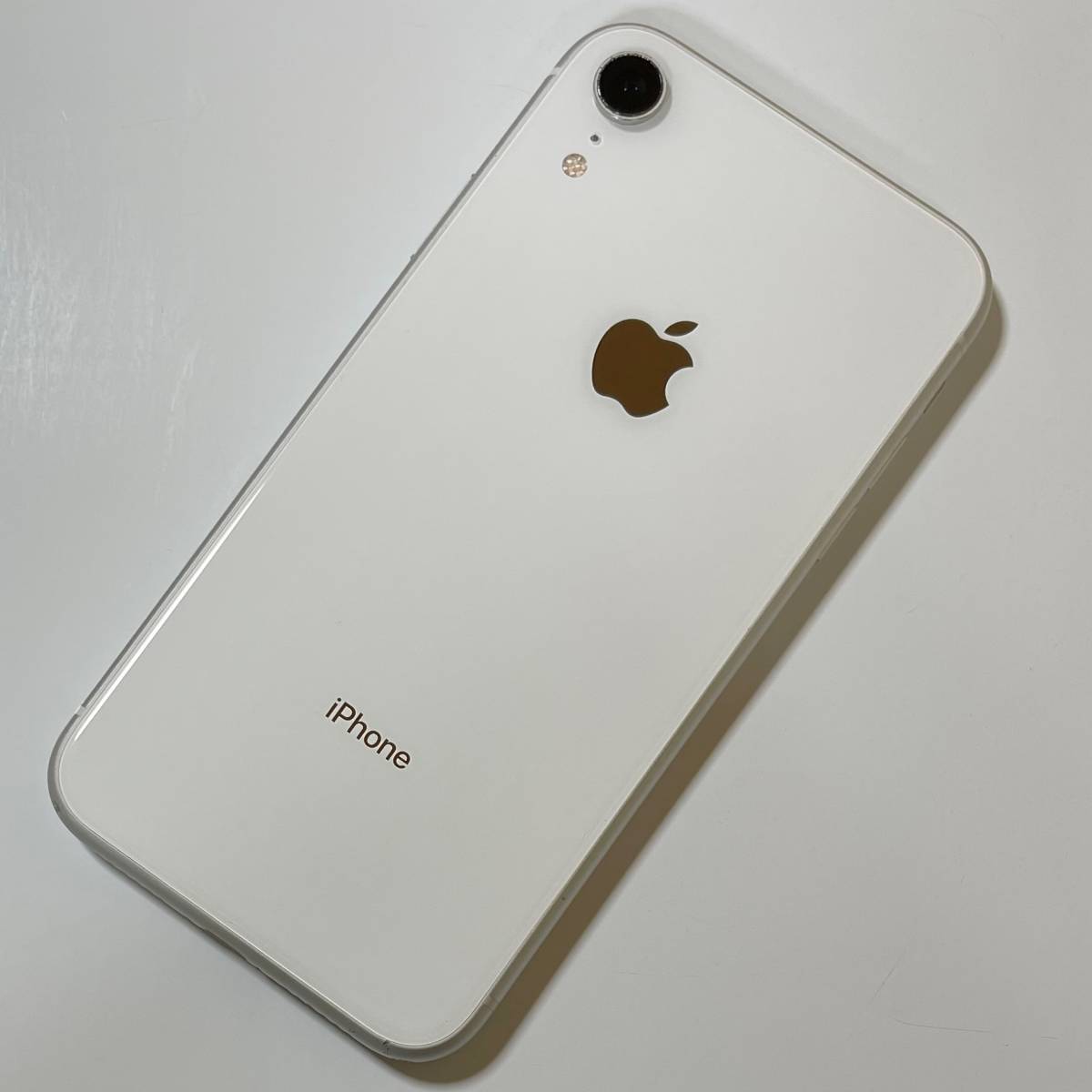 iPhone XR White 64 GB SIMフリー バッテリー容量84%-