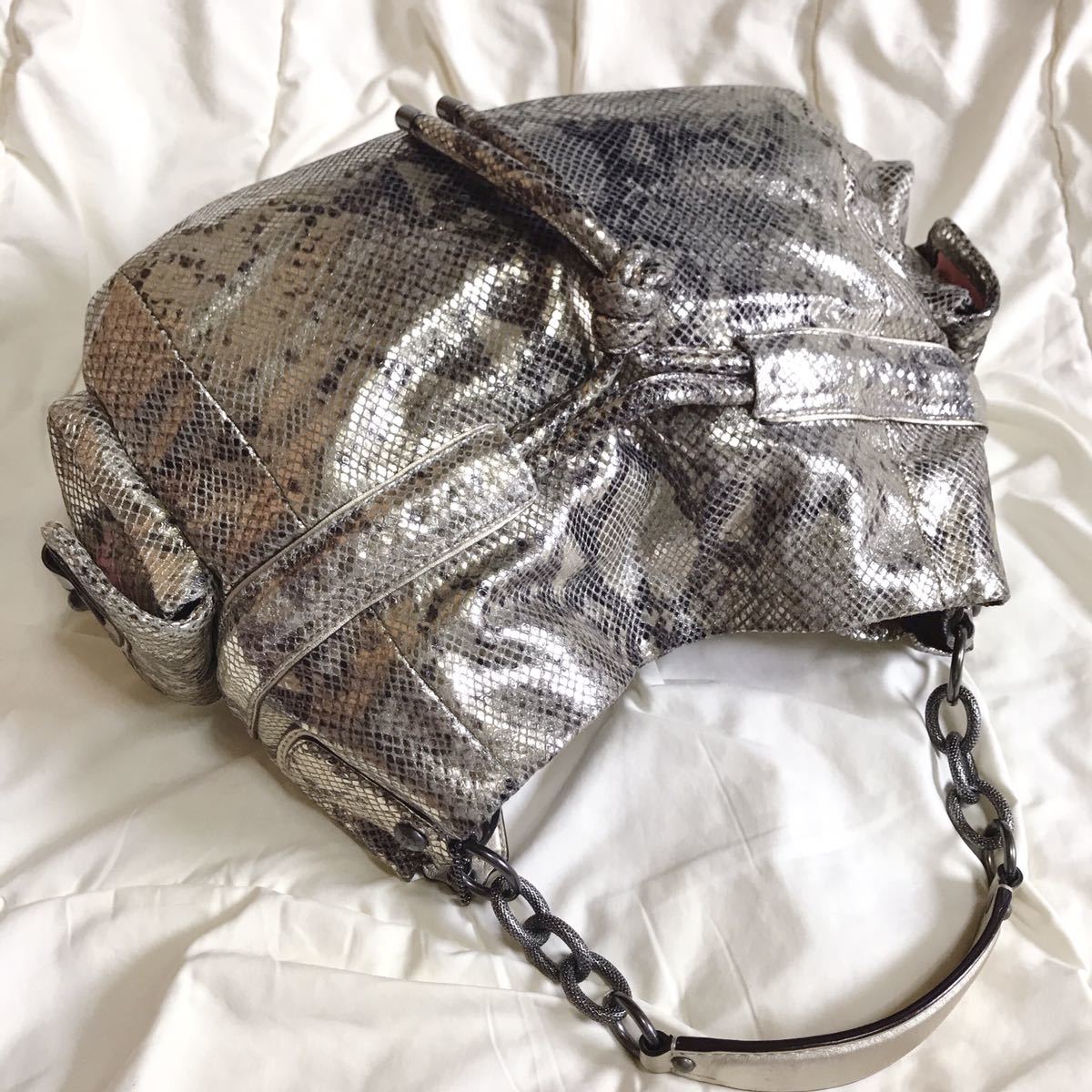 極美品】希少 COACH ショルダーバッグ パイソン柄 ショルダーバッグ 銀