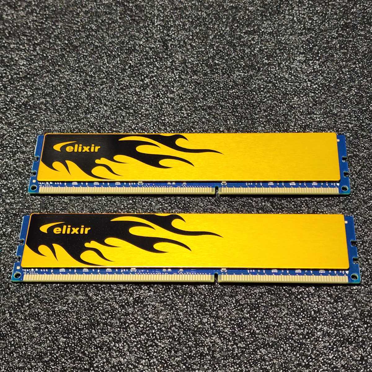 CFD ELIXIR DDR3-1600MHz 8GB (4GB×2枚キット) M2X4G64CB88D9N CFD ELIXIR DDR3-1600MHz 8GB (4GB×2枚キット) M2X4G64CB88D9N