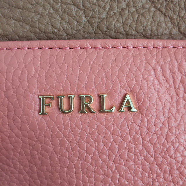 FURLA クラッチバッグ ストラップ ハンドバッグ セカンドバッグ 本革 レザー ピンク系 オレンジ系 フルラ レディース カバン_画像9