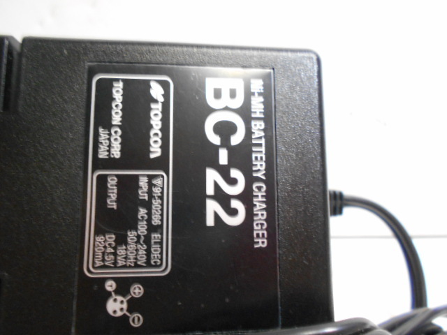 卸売 220703測量☆TOPCON☆トプコン(FC-７用)バッテリー充電器BC22