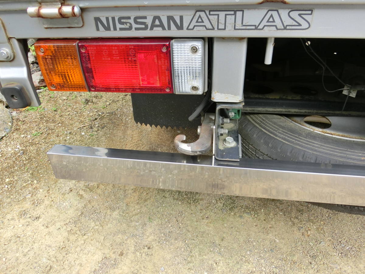  Nissan Atlas model PDG-SZ2F24 complete original made of stainless steel #400 grinding finishing rear bumper + made of stainless steel installation bracket vehicle inspection correspondence goods B