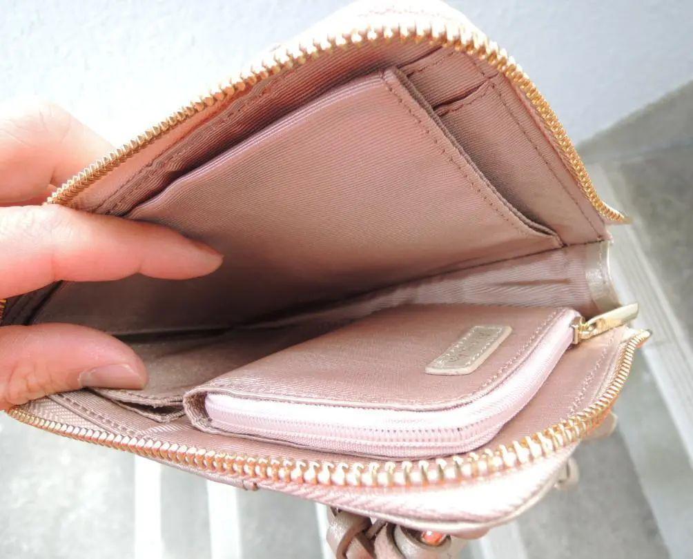 沸騰ブラドン 新品☆送料込☆14800円☆スマホが入る 財布 ウォレット