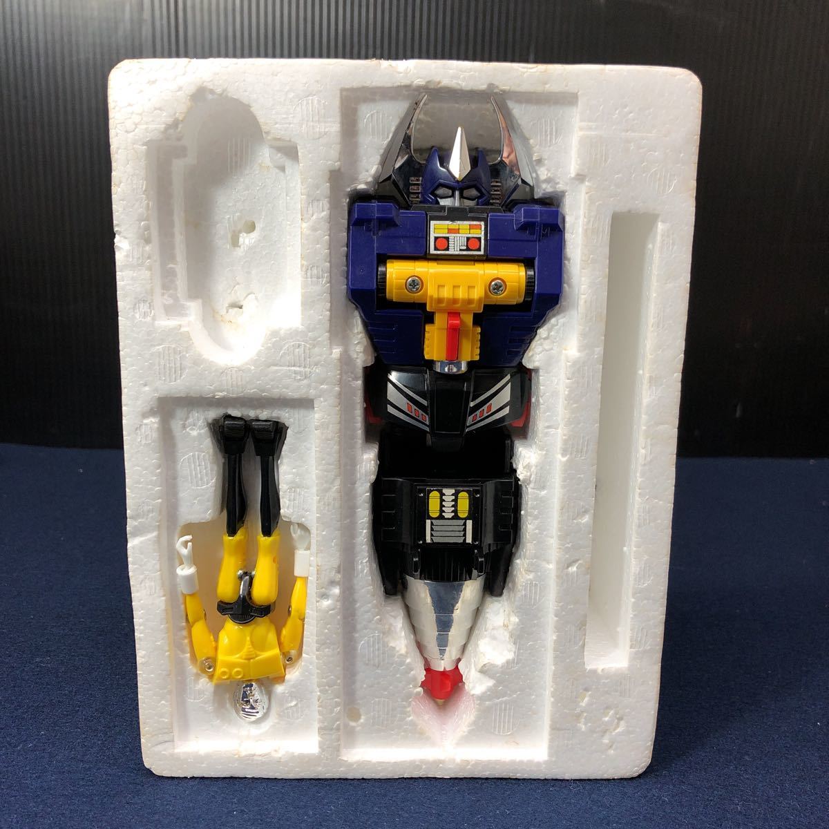 Yahoo!オークション - TAKARA ミクロマン マグマガンダー Yahoo!オークション - TAKARA ミクロマン マグマガンダー