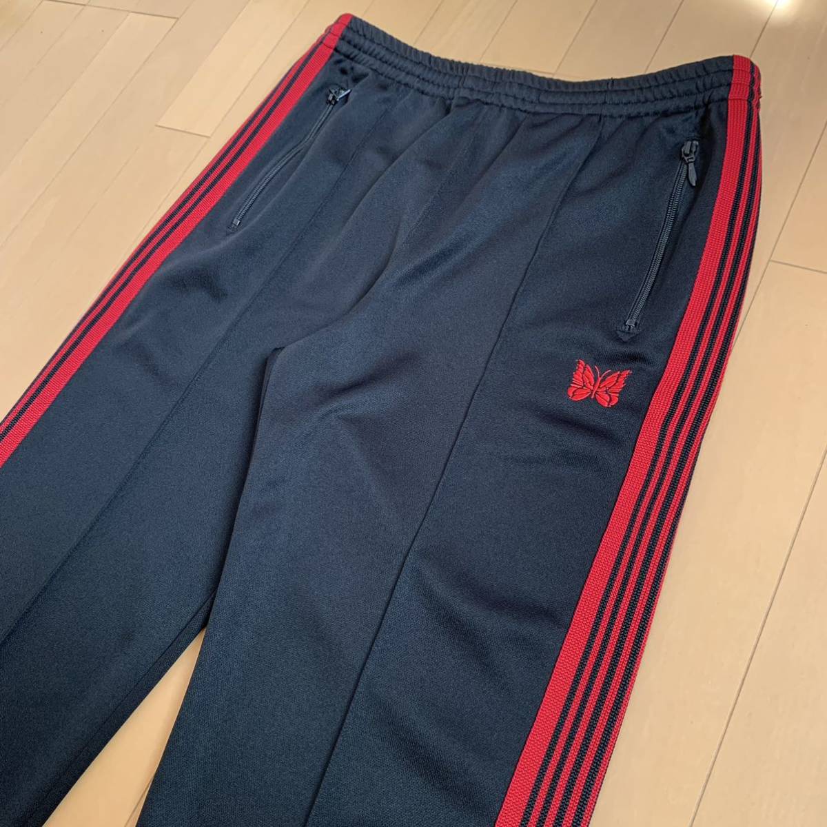 needles ニードルズ トラックパンツ ストレート ブラック レッド needles ニードルズ トラックパンツ ストレート ブラック レッド