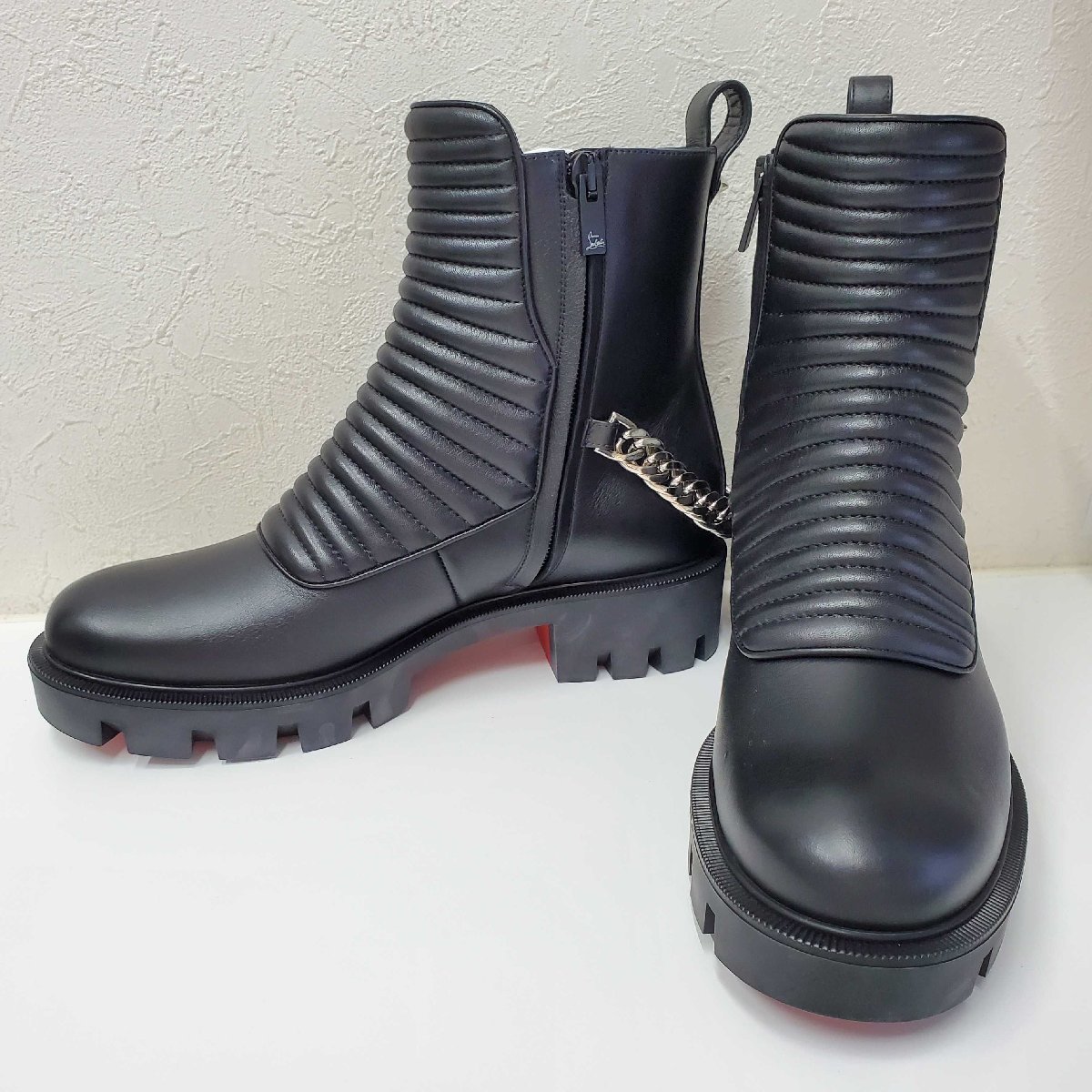 Christian Louboutin クリスチャン ルブタン マディック マックス