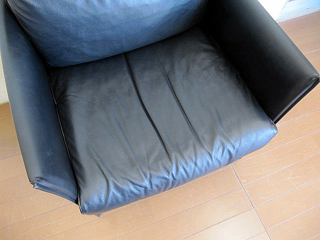 Cassina/カッシーナ 「403 TILBURY/ティルブリー」 総革1人掛けソファ