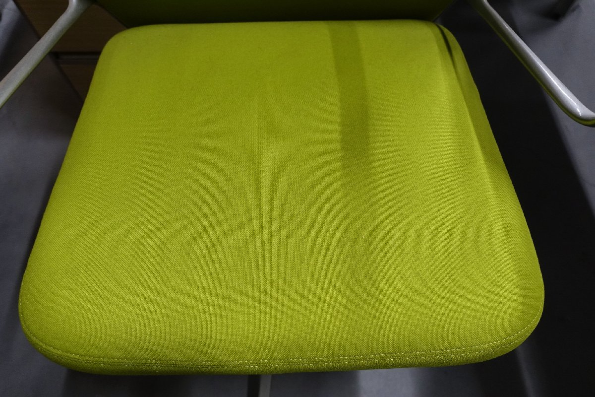Vitra ヴィトラ AC4 アームチェア 緑 USED Vitra ヴィトラ AC4 アームチェア 緑 USED
