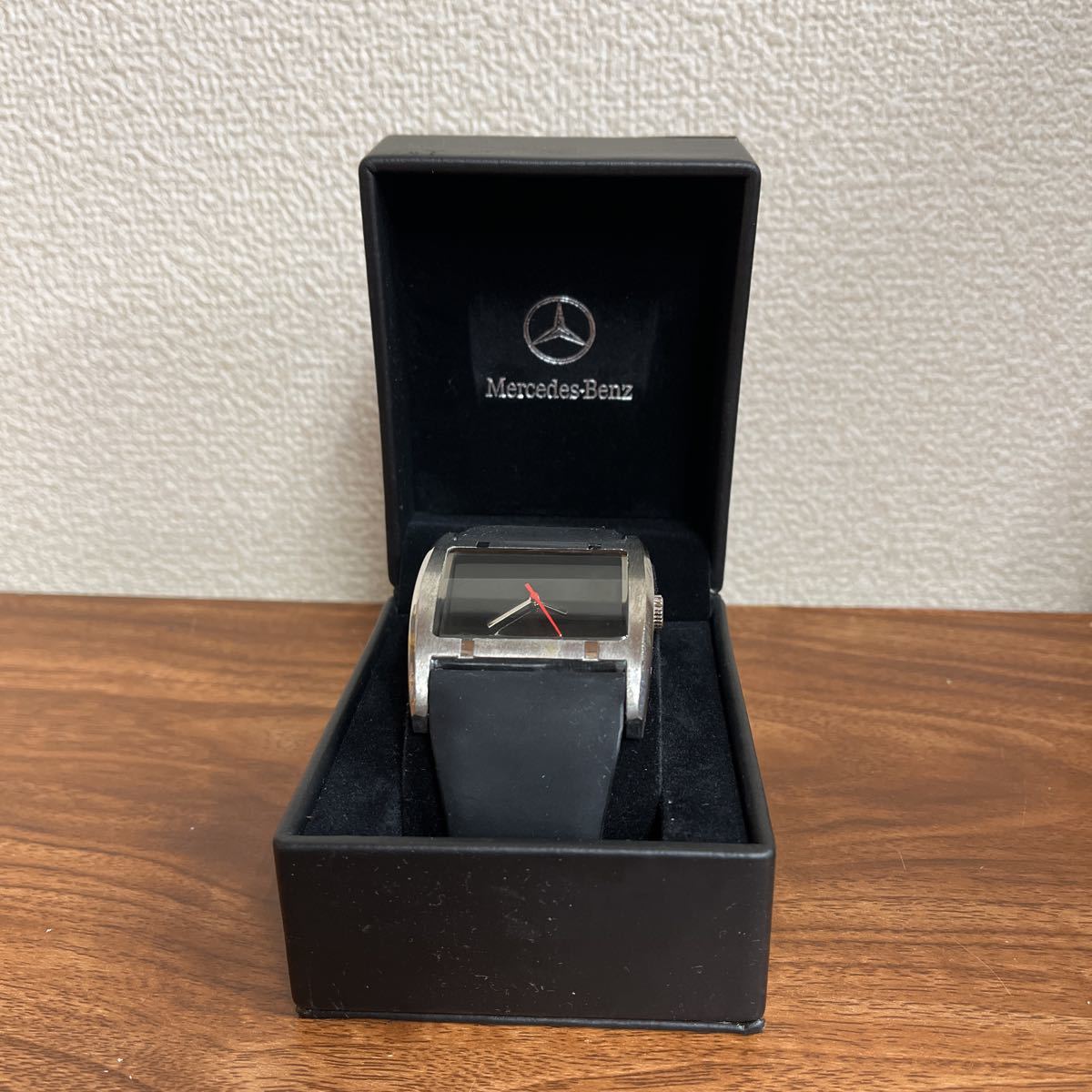【中古品】Mercedes-Benz　メルセデスベンツ　ノベルティ メンズ腕時計_画像1