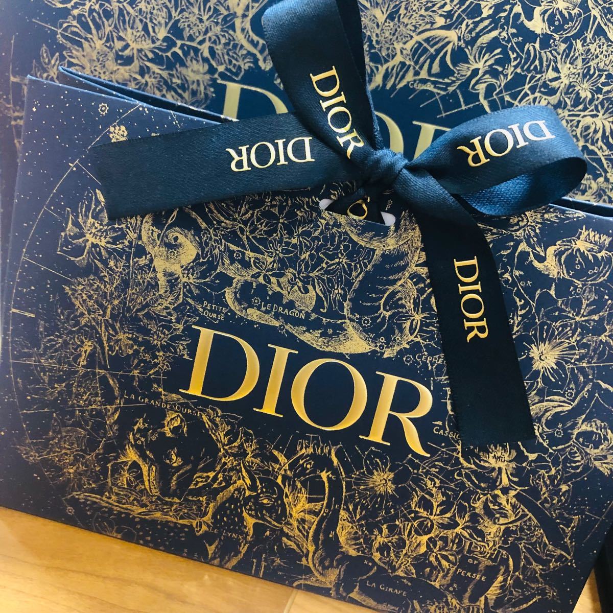 ディオール　Dior クリスマス　ホリデー　2022 ミスディオール　石鹸　ソープ　ギフト　限定ボックス　限定ショッパー