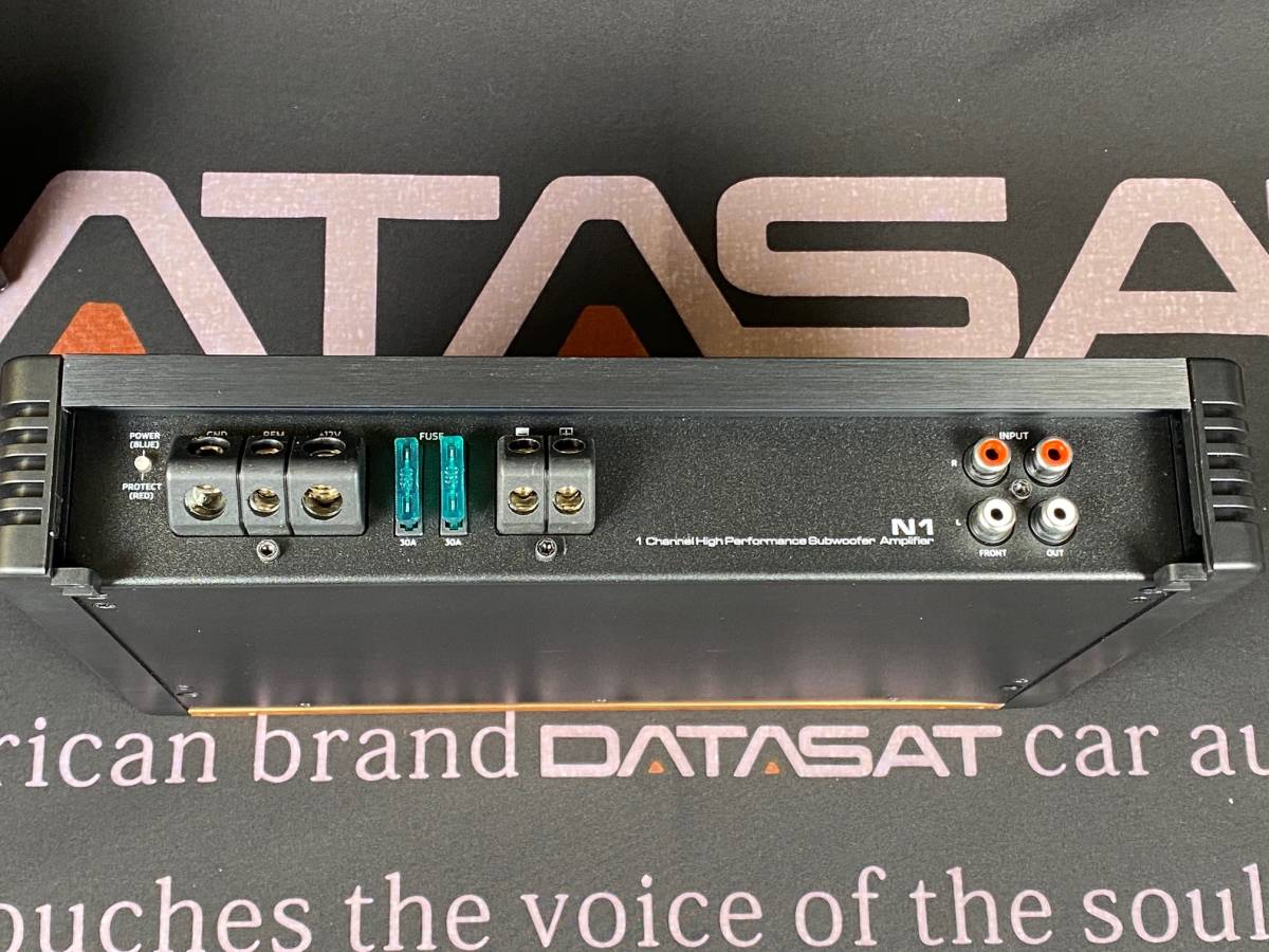 【保証付】DATASAT N1 フラッグシップモデル 410W×1ch(4Ω)、600W×1ch(2Ω)、1000W×1ch(1Ω) クラスD サブウーファー 1chパワーアンプ_画像3