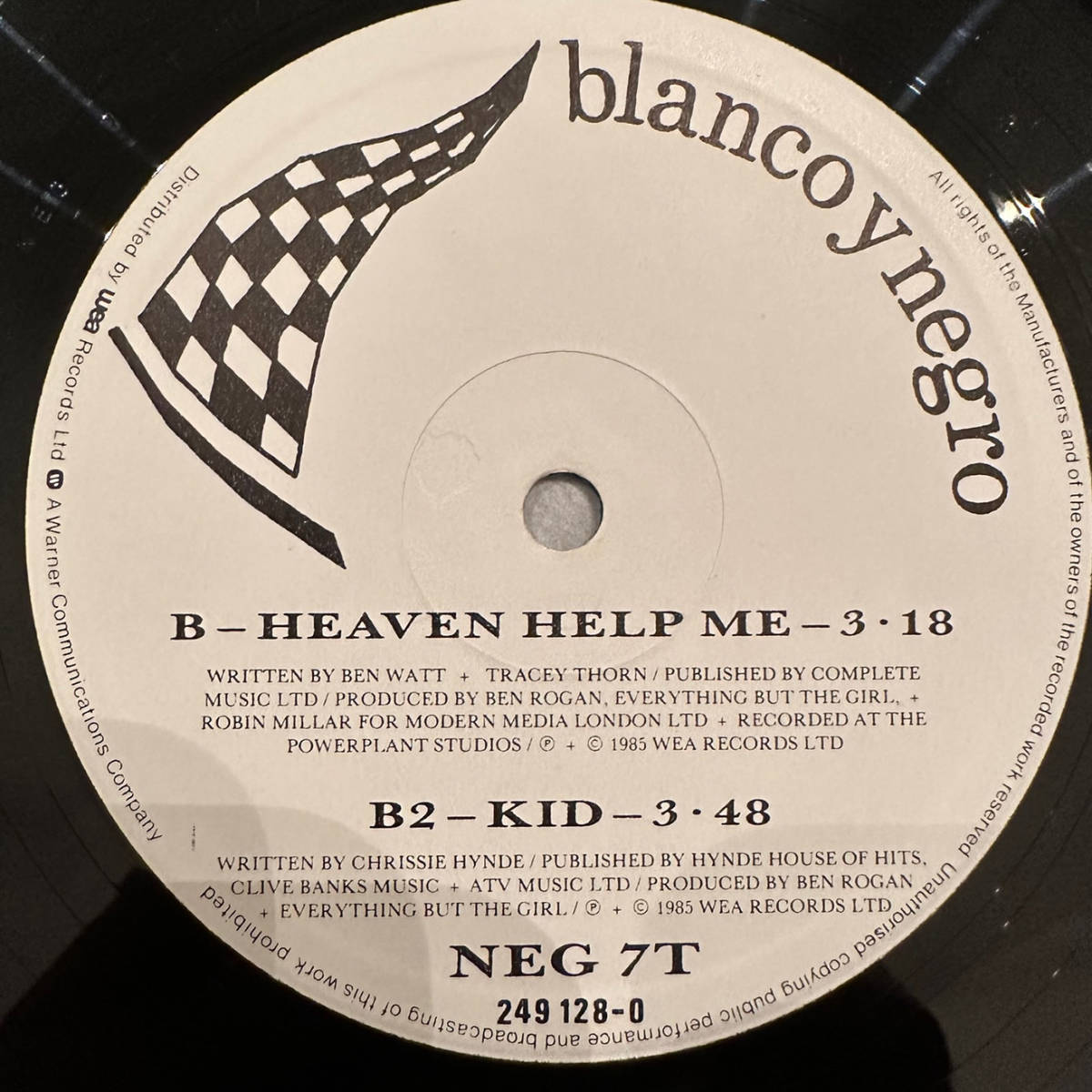 ■1985年 UK盤 オリジナル Everything But The Girl - When All's Well 12”EP NEG 7T Blanco Y Negro_画像4