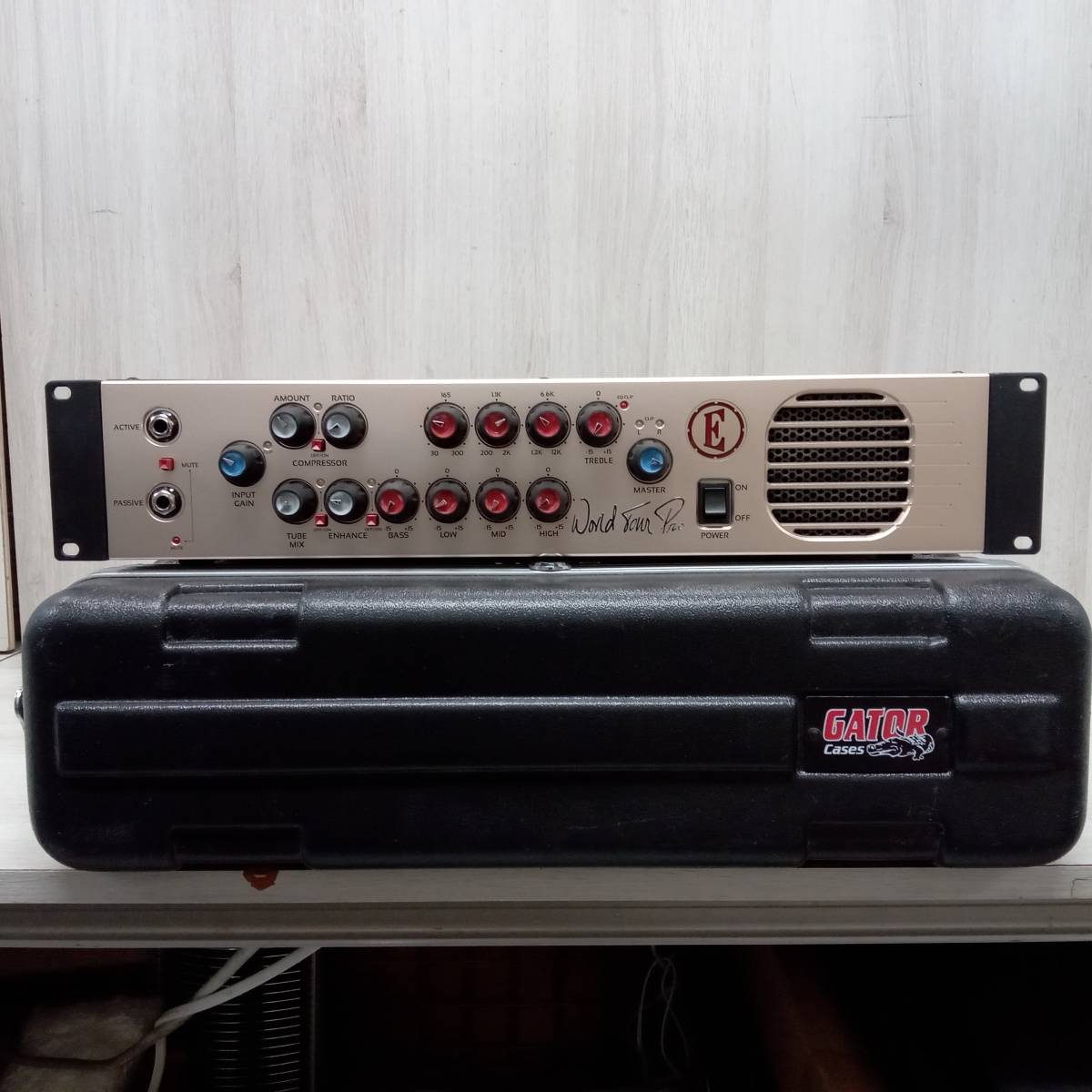 Yahoo!オークション - EDEN WTP-900-J ヘッドアンプ GATORケース Yahoo!オークション - EDEN WTP-900-J ヘッドアンプ GATORケース