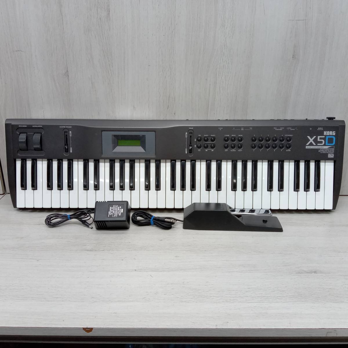 品質満点!品質満点!極美品 KORG コルグ X5D シンセサイザー 器材