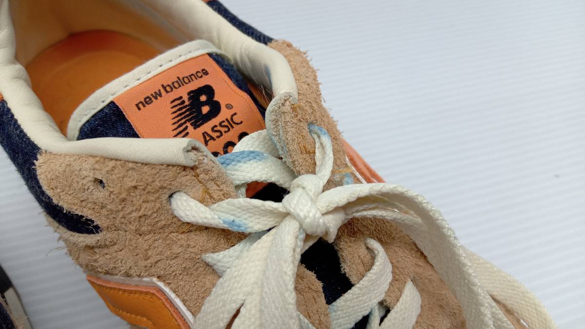 ★ new balance ニューバランス リーバイスコラボ スニーカー M1300LV 箱付き USA12(30cm) デニム×オレンジ×ベージュ 通年_画像8
