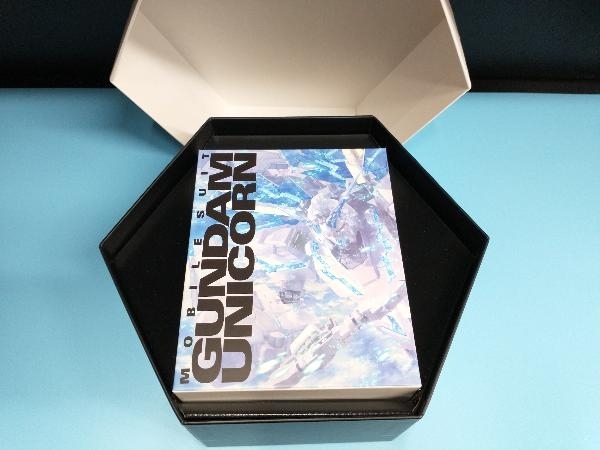 機動戦士ガンダムUC Blu-ray BOX Complete Edition(初回限定生産版)(Blu-ray Disc)
