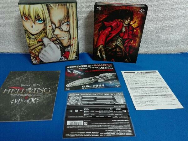 HELLSING OVA ~ Blu-ray BOX(期間限定)(Blu-ray Disc)_画像1