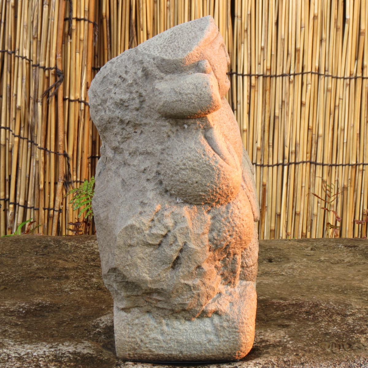  large black sama height 39.8. weight 22. garden stone natural stone 