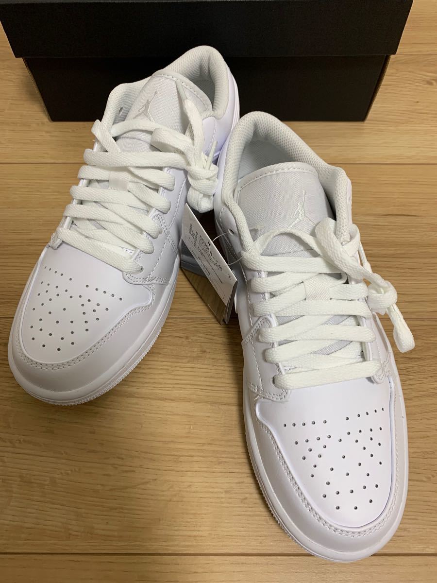 新品NIKE AIR JORDAN 1 LOW トリプルホワイト メンズ27cm 新品NIKE AIR JORDAN 1 LOW トリプルホワイト メンズ27cm