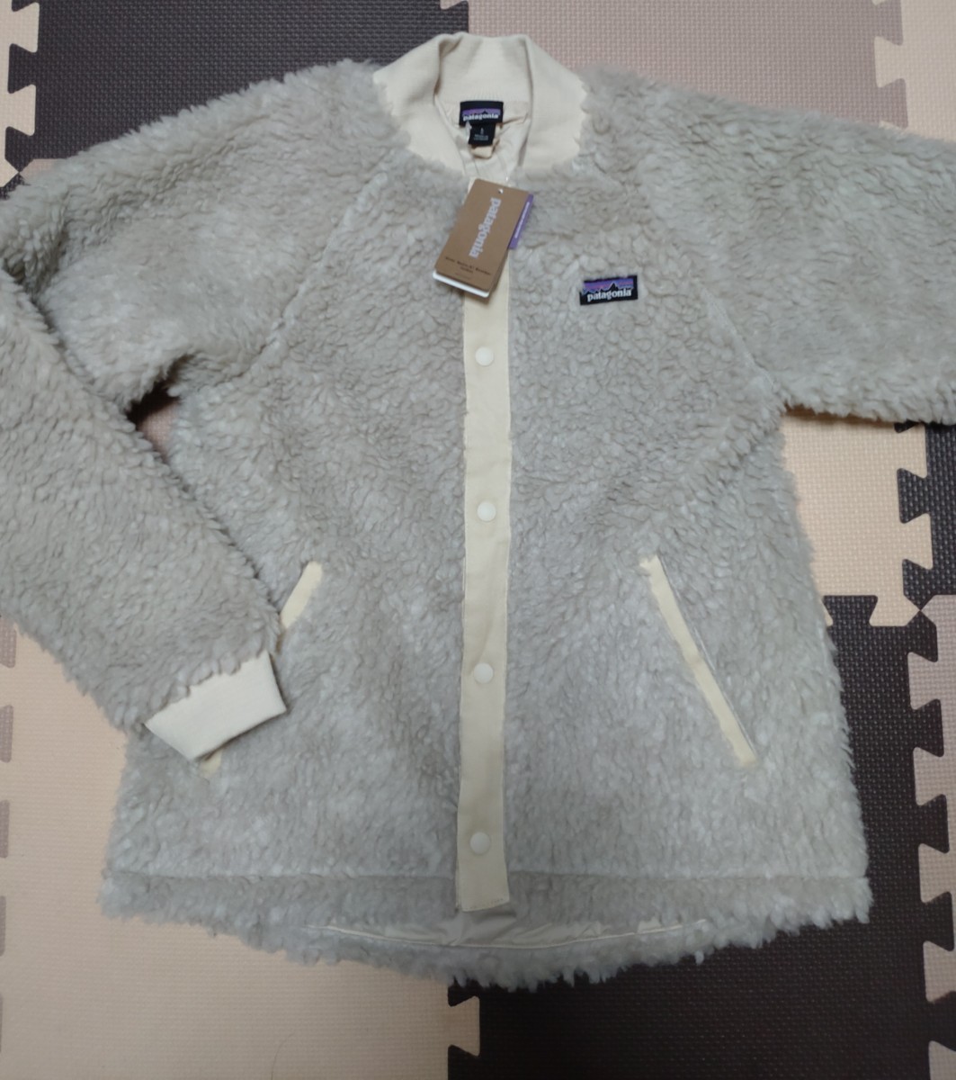 日本最大級の品揃え Patagonia パタゴニア ガールズレトロXボマー