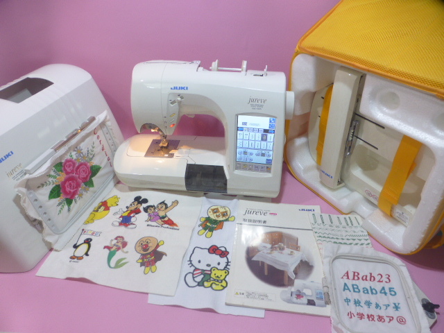 ○超美品○JUKI ジュレーブ HZL-010N &刺しゅうカード○11 ○超美品○JUKI ジュレーブ HZL-010N &刺しゅうカード○11