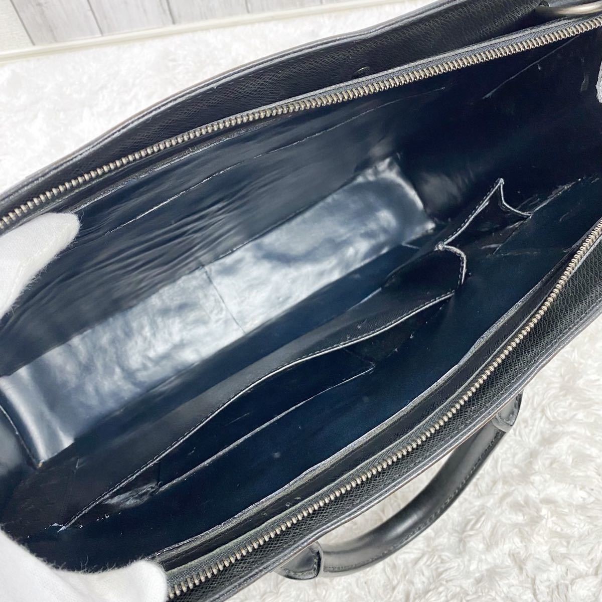 2021正規激安】【2021正規激安】LOUIS VUITTON タイガ ポルトドキュ