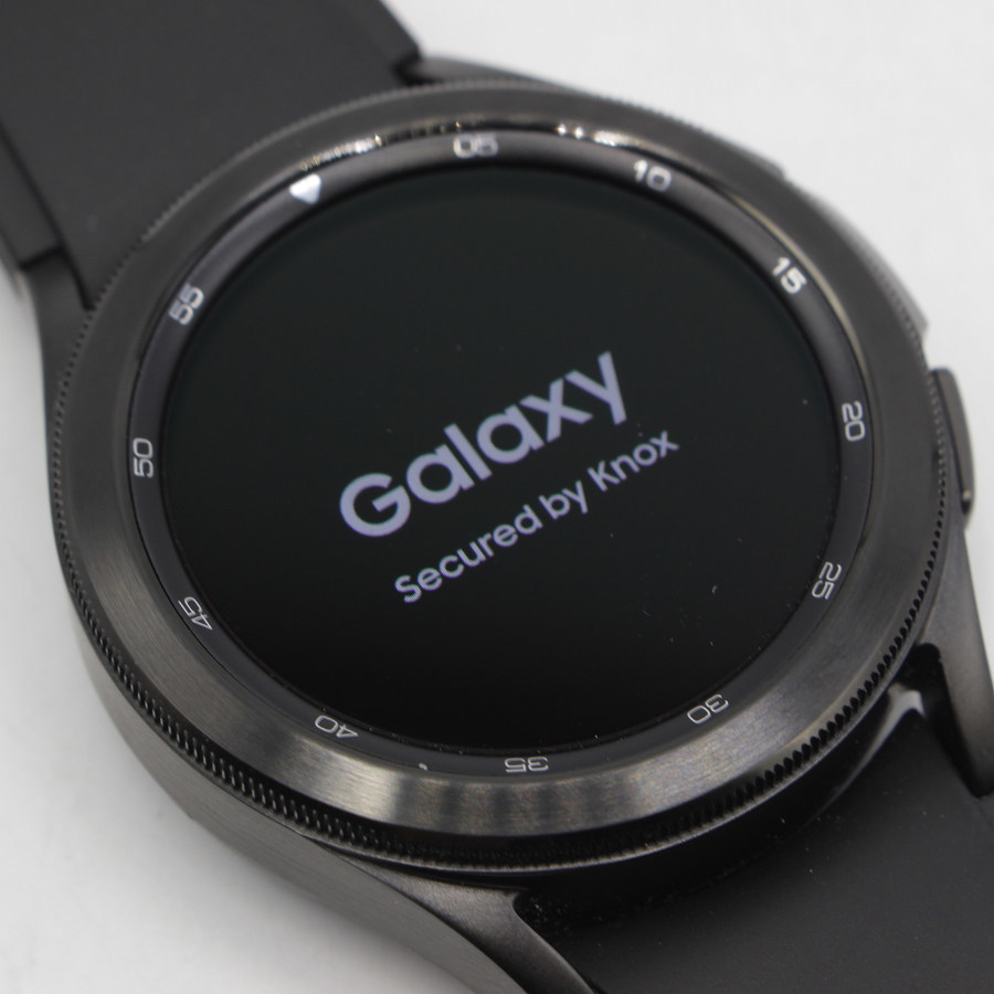 【美品】SAMSUNG Galaxy Watch4 Classic 42mm SM-R880NZKAXJP ブラック ギャラクシーウォッチ クラシック スマートウォッチ 本体