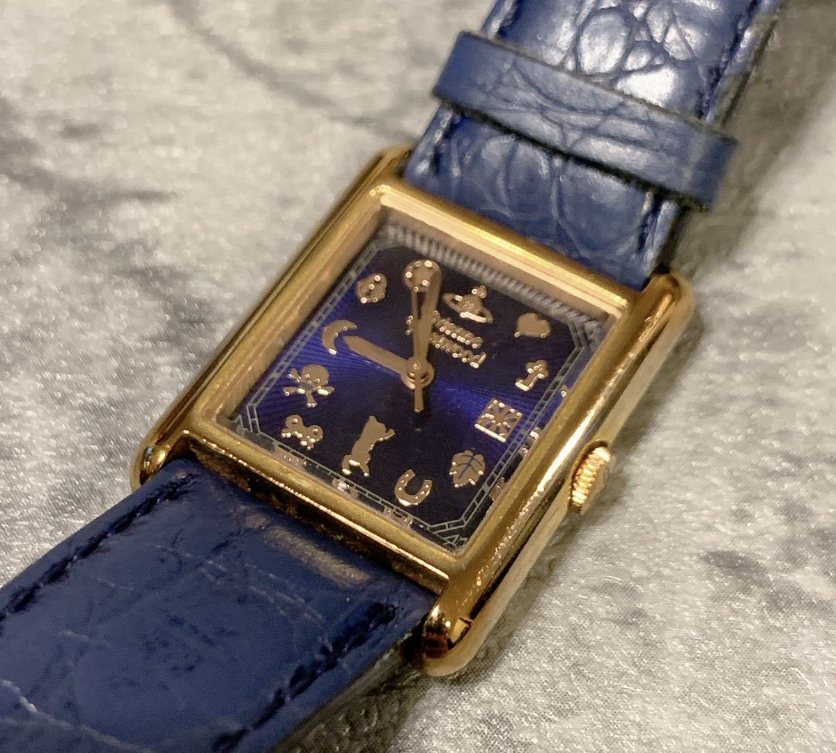 希少 Vivienne Westwood 腕時計 アイコンウォッチ ネイビー NY VW67D7-69