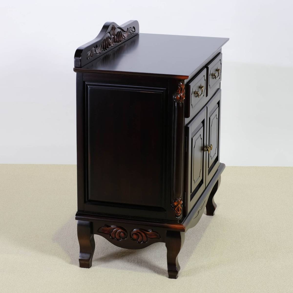 新品 アンティーク調 キャビネット 75cm リビング収納 収納 新品 アンティーク調 キャビネット 75cm リビング収納 収納