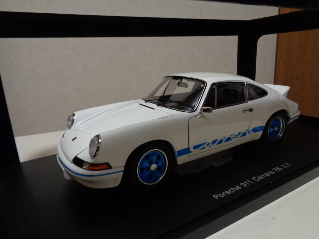 Yahoo!オークション - オートアート 1/18 ポルシェ911カレラRS2.7ブル...