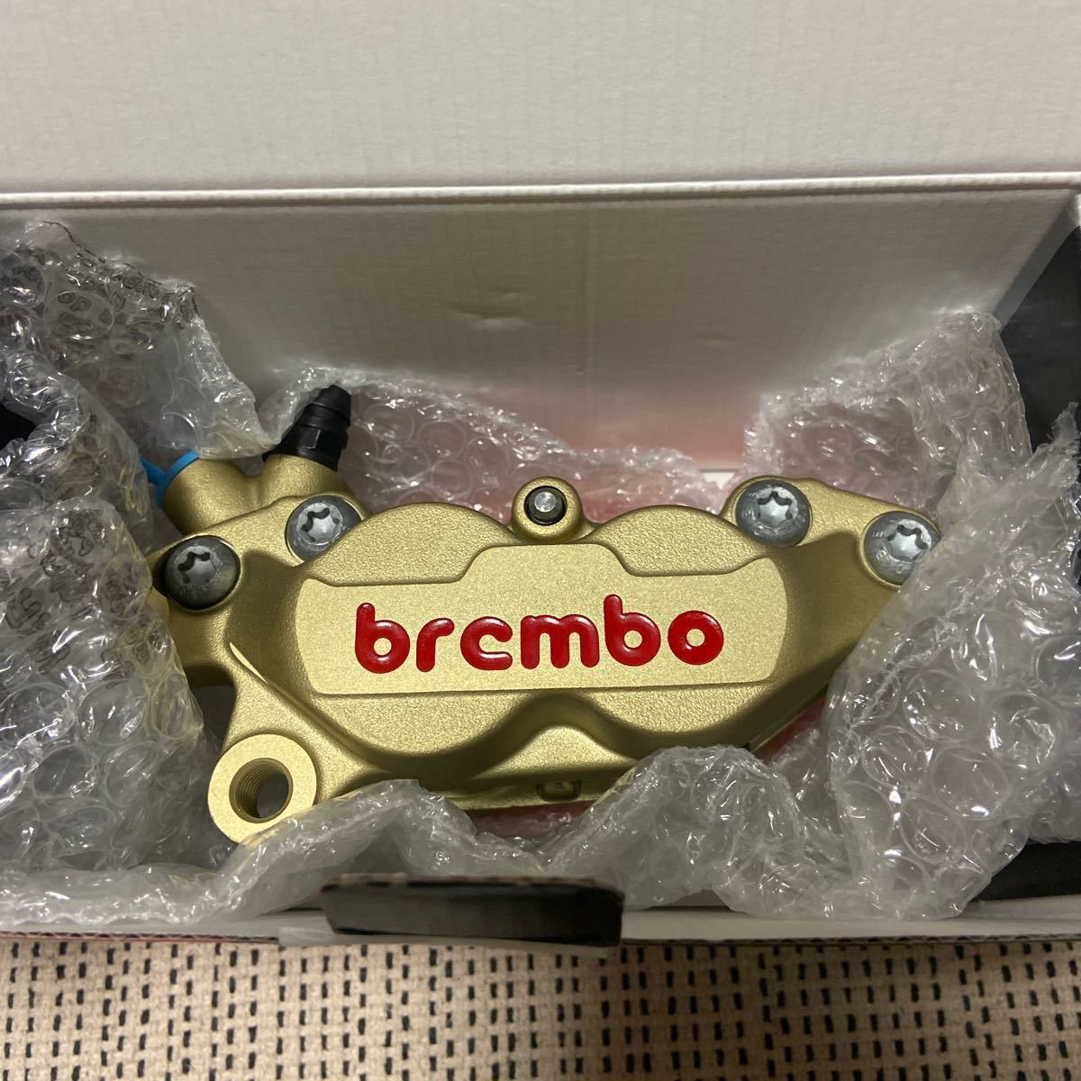 正規逆輸入品】 新品 ブレンボ ブレーキキャリパー 40mm 左右セット