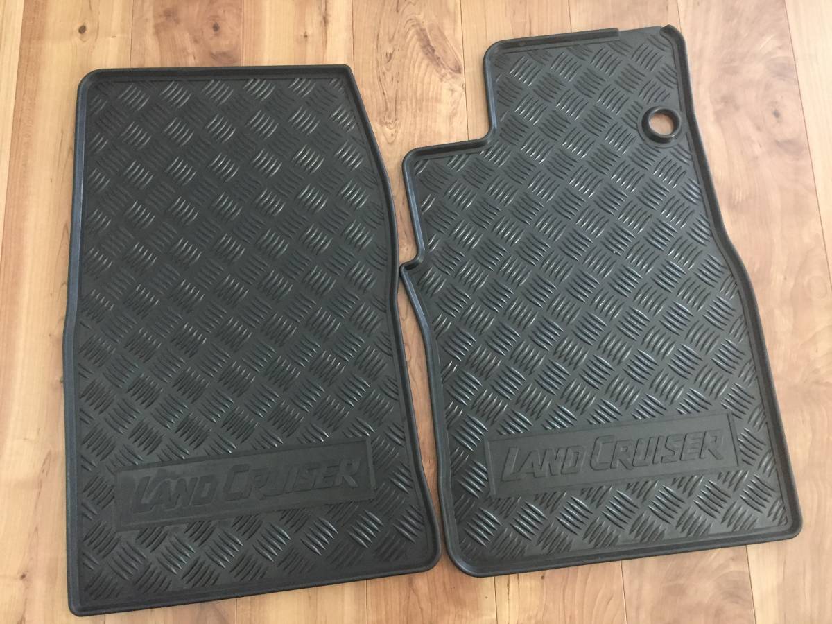 希少！ ランクル70 丸目 フロント フロアマット オーストラリアトヨタ純正！ 左右セット新品！ 検索ランクル 73 74 75 76 77 78 79