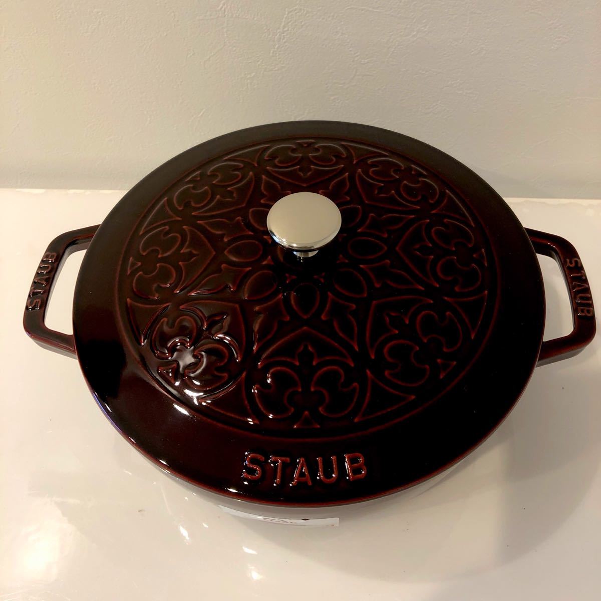 ストウブ staub リリー グレナディンレッド 24cm 新品未使用｜PayPayフリマ