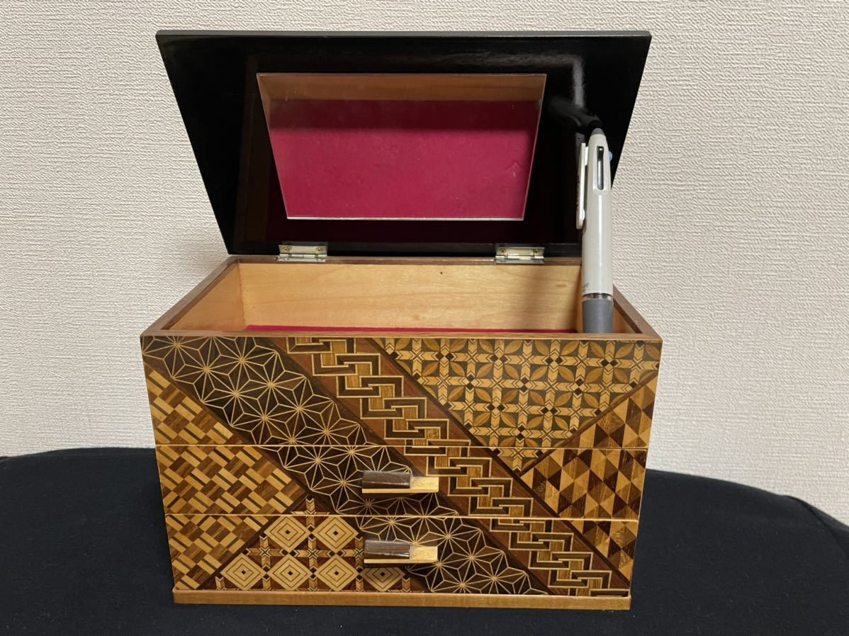 寄木細工 小物入れ　ジュエリーボックス　装飾品　三段 伝統工芸品　_画像3