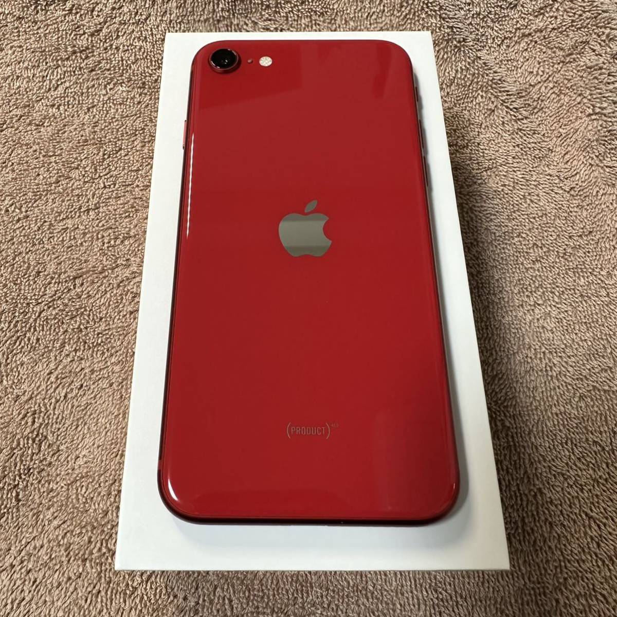 半額SALE/ 超美品 iPhoneSE 第2世代 Red 128GB P176 general-bond.co.jp