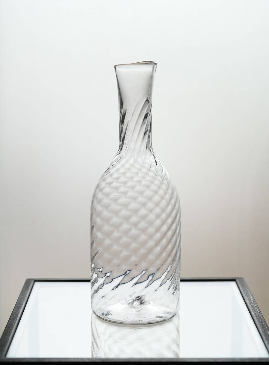 型吹きガラスのモールツイストボトル / 世紀・スウェーデン