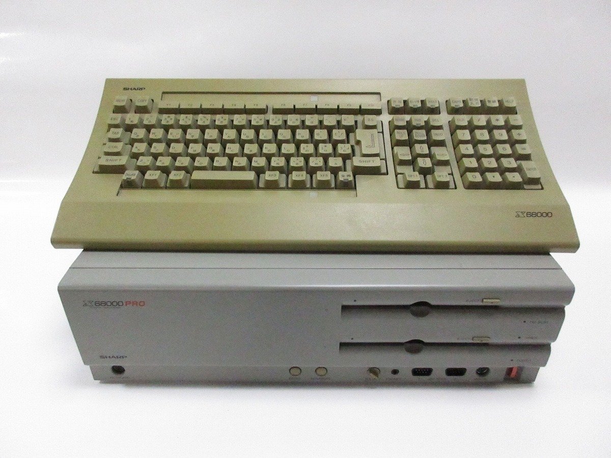 通電のみ確認SHARP シャープX68000 PRO CZ-652C-GY パソコンキーボード