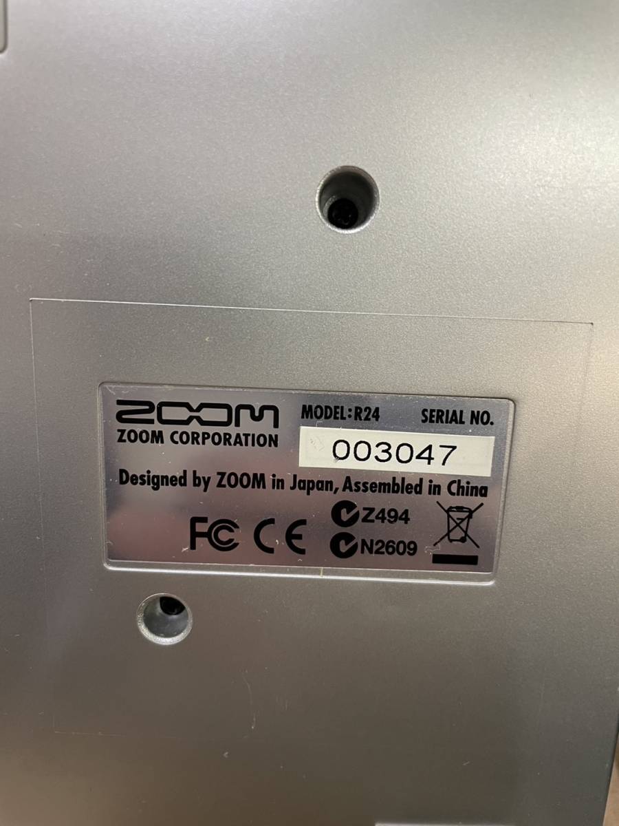 ZOOM ズーム R24 マルチトラックレコーダー インターフェイス MTR ジャンク_画像6