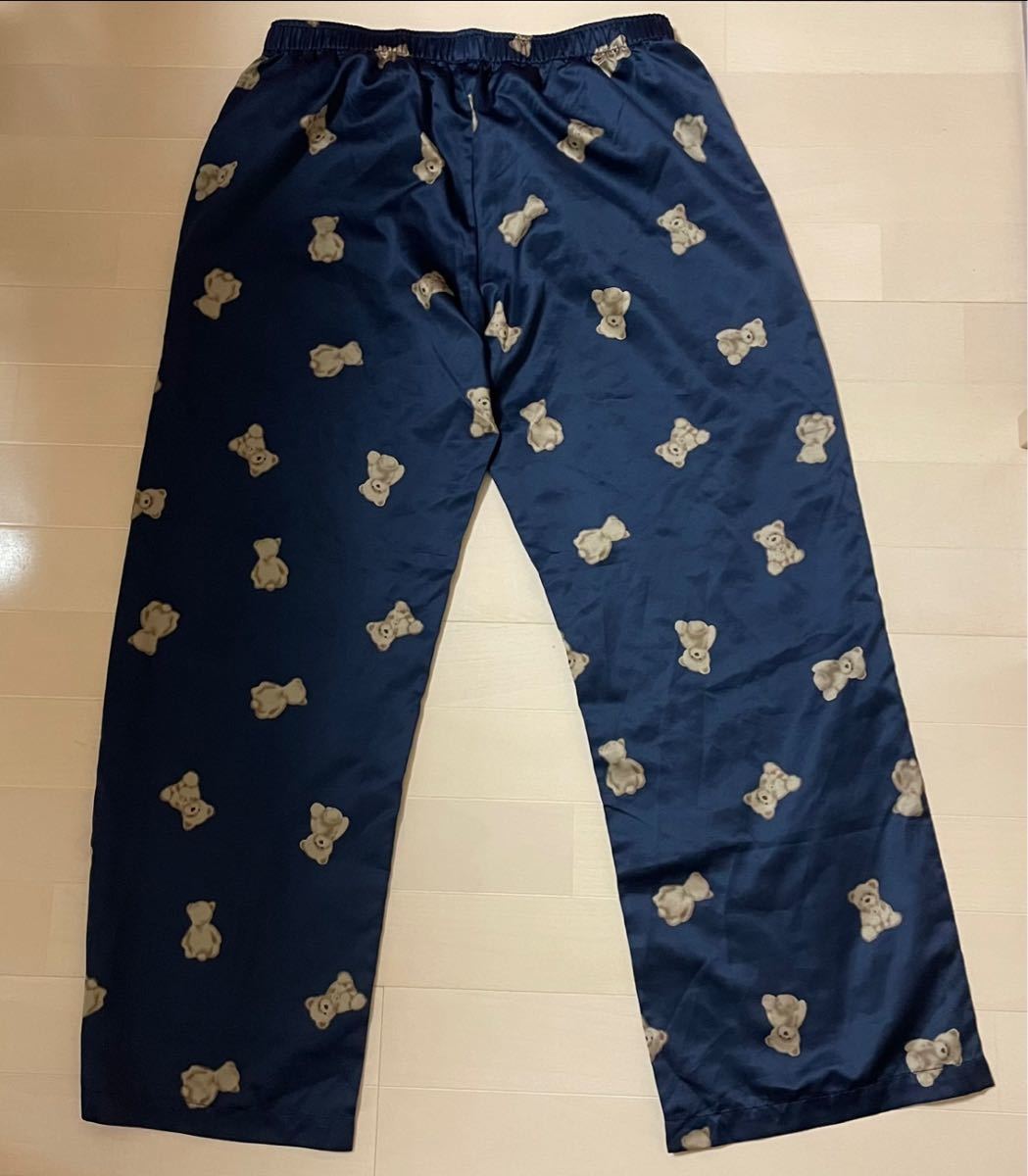 GU ジーユー サテンパジャマ (長袖&ロングパンツ)(ベア) くま ベア　上下セット　XLサイズ
