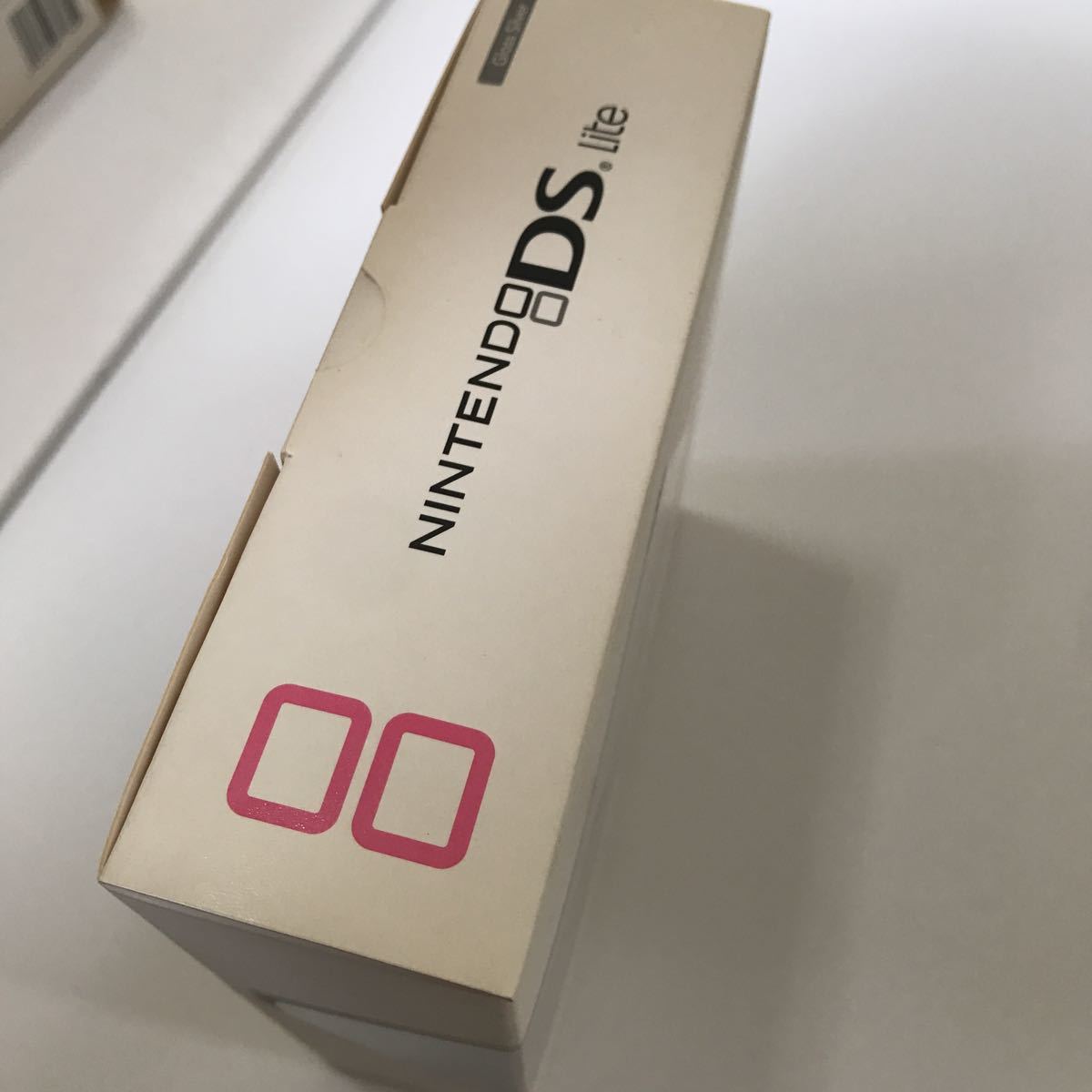 任天堂 DS Lite ニンテンドーDS 新品保管　日本国内専用ホワイト_画像9