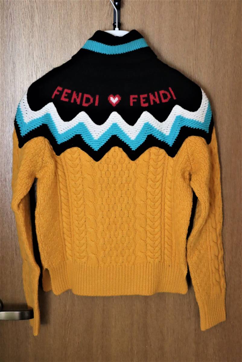 【FENDI】希少モデル ニット＆セーター サイズ42 国内正規品 カシミア＆ウール レディース フェンディ_画像3