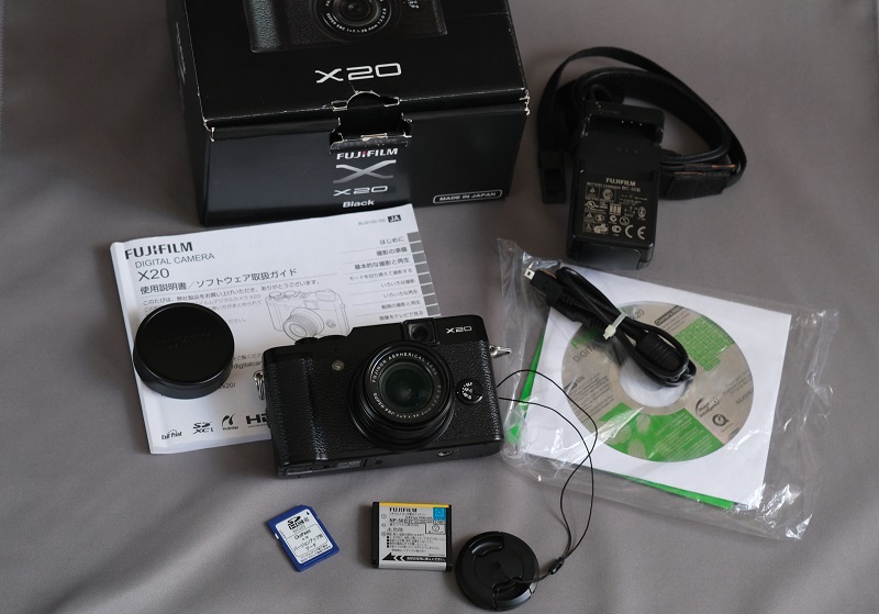 フジフイルムFUJIFILM X20(送料込み) - coastalcareeracademy.com